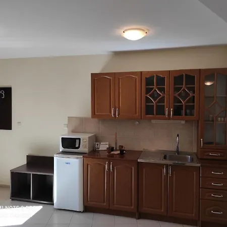 Apartament Студио Роузи
